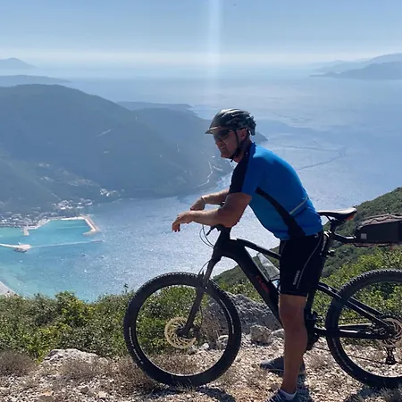 فيلة Luxury Ponti Hill Z Widokiem Na Morze